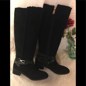 Tommy Hilfiger-Blk/suede&sherpa fur boots. Sz6